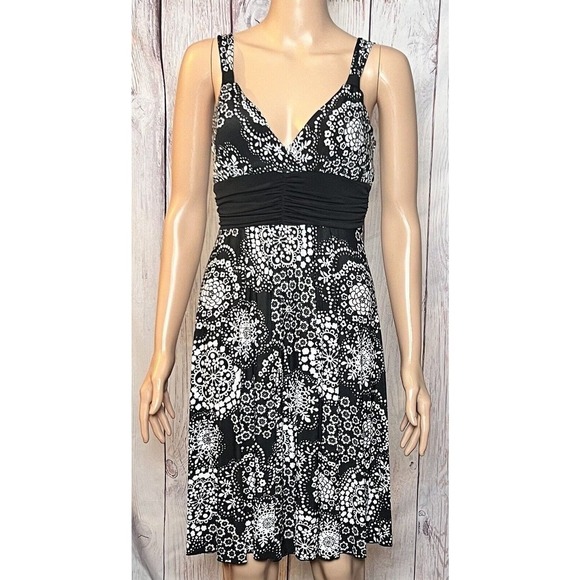 SPEECHLESS Black & White Paisley Knee Length Dress Size M - Picture 1 of 10